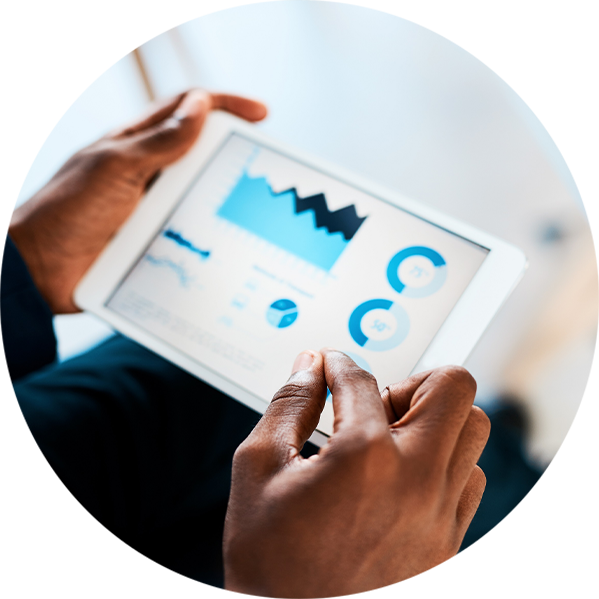 integrated-payment-calculations-circle Hands Using iPad Circle